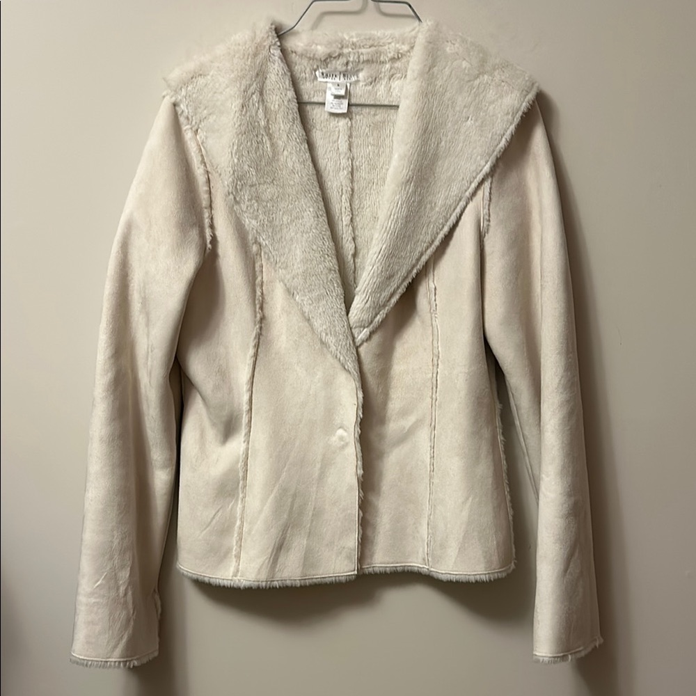 White House black market cream colour faux suede jacket with furry linin…